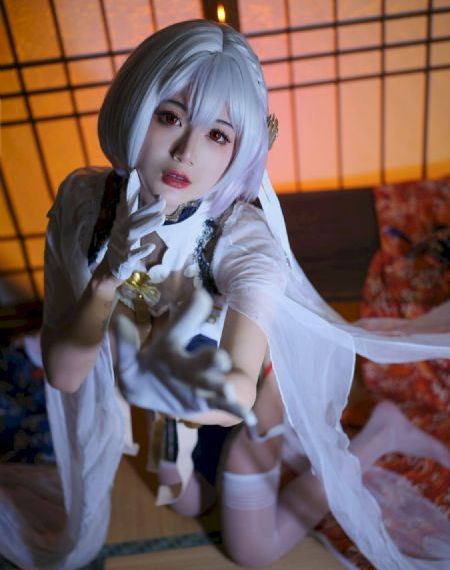 丝袜女帝玉腿夹精_电影在线观看